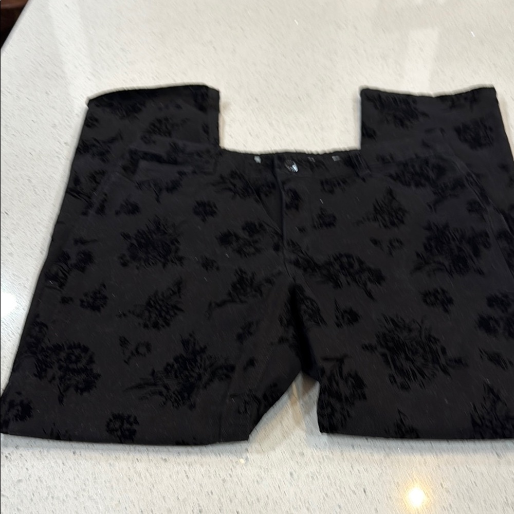 Jones New York Black Floral Jeans